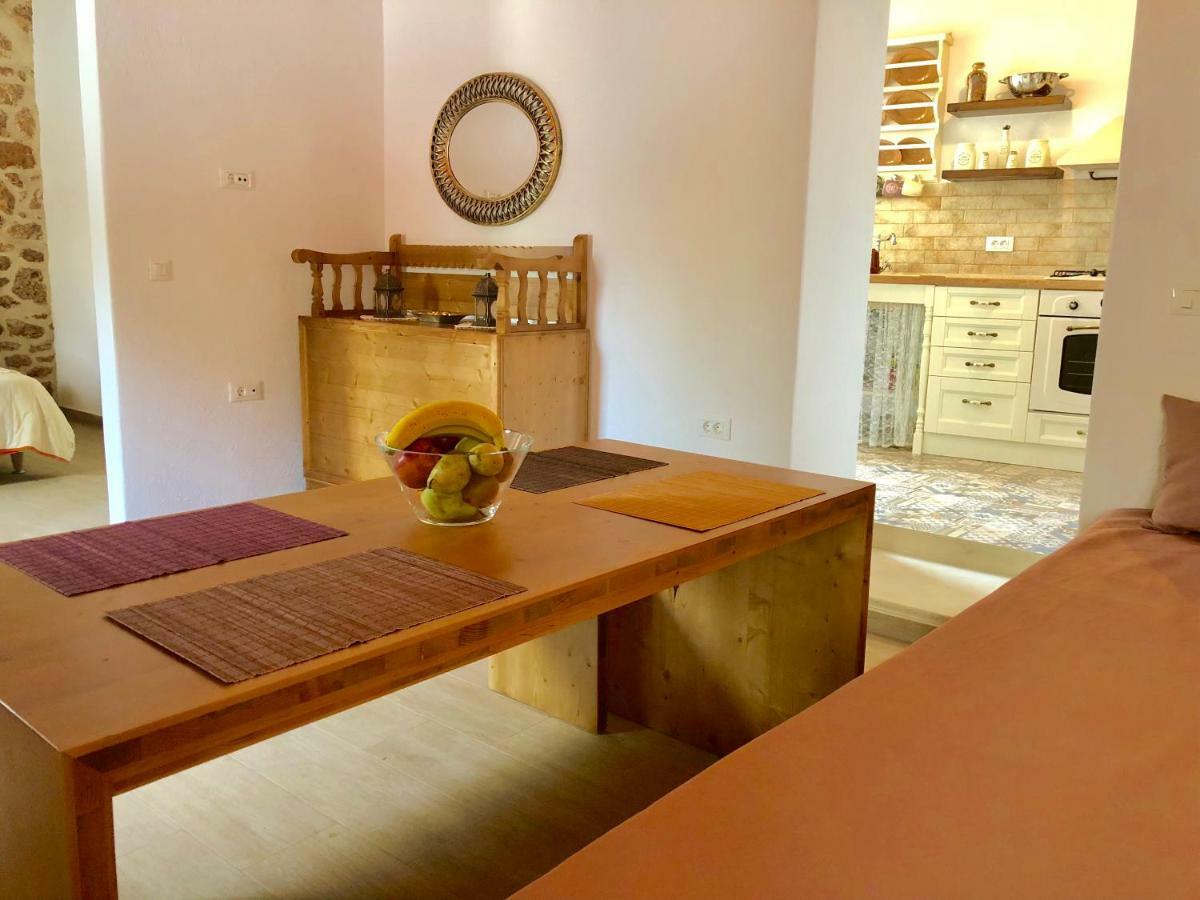 Bekos Traditional House アルハンゲロス エクステリア 写真